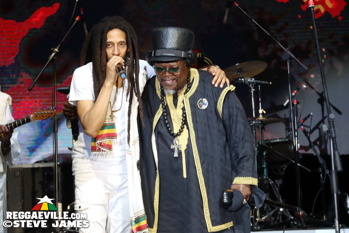 Julian Marley, Max Romeo, Luciano, Sean Paul