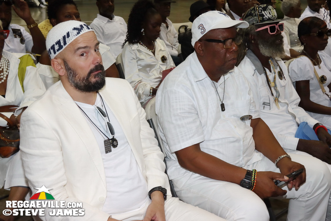 Julian Marley, Max Romeo, Luciano, Sean Paul