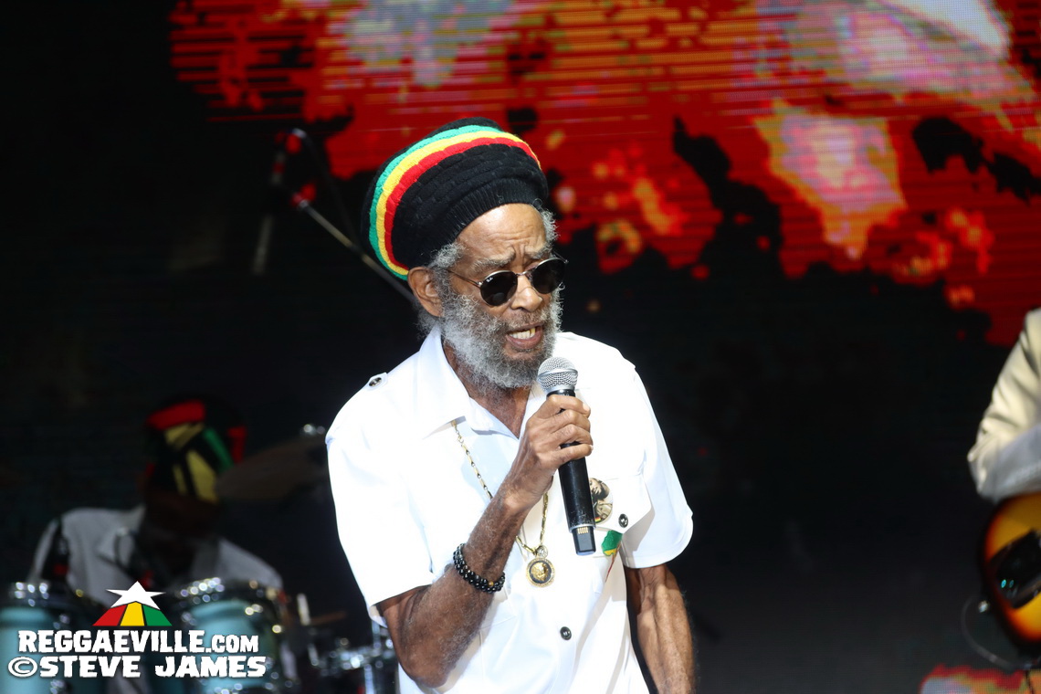 Julian Marley, Max Romeo, Luciano, Sean Paul