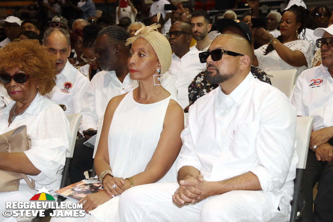 Julian Marley, Max Romeo, Luciano, Sean Paul