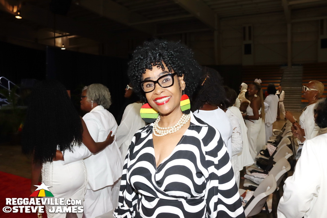 Julian Marley, Max Romeo, Luciano, Sean Paul