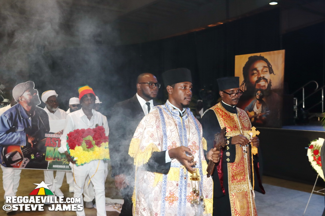 Nadine Sutherland, Olivia 'Babsy' Grange, Carlene Davis