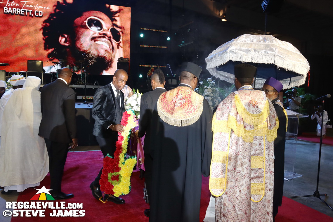 Nadine Sutherland, Olivia 'Babsy' Grange, Carlene Davis