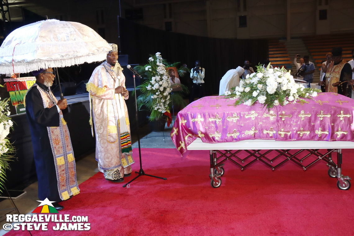 Nadine Sutherland, Olivia 'Babsy' Grange, Carlene Davis