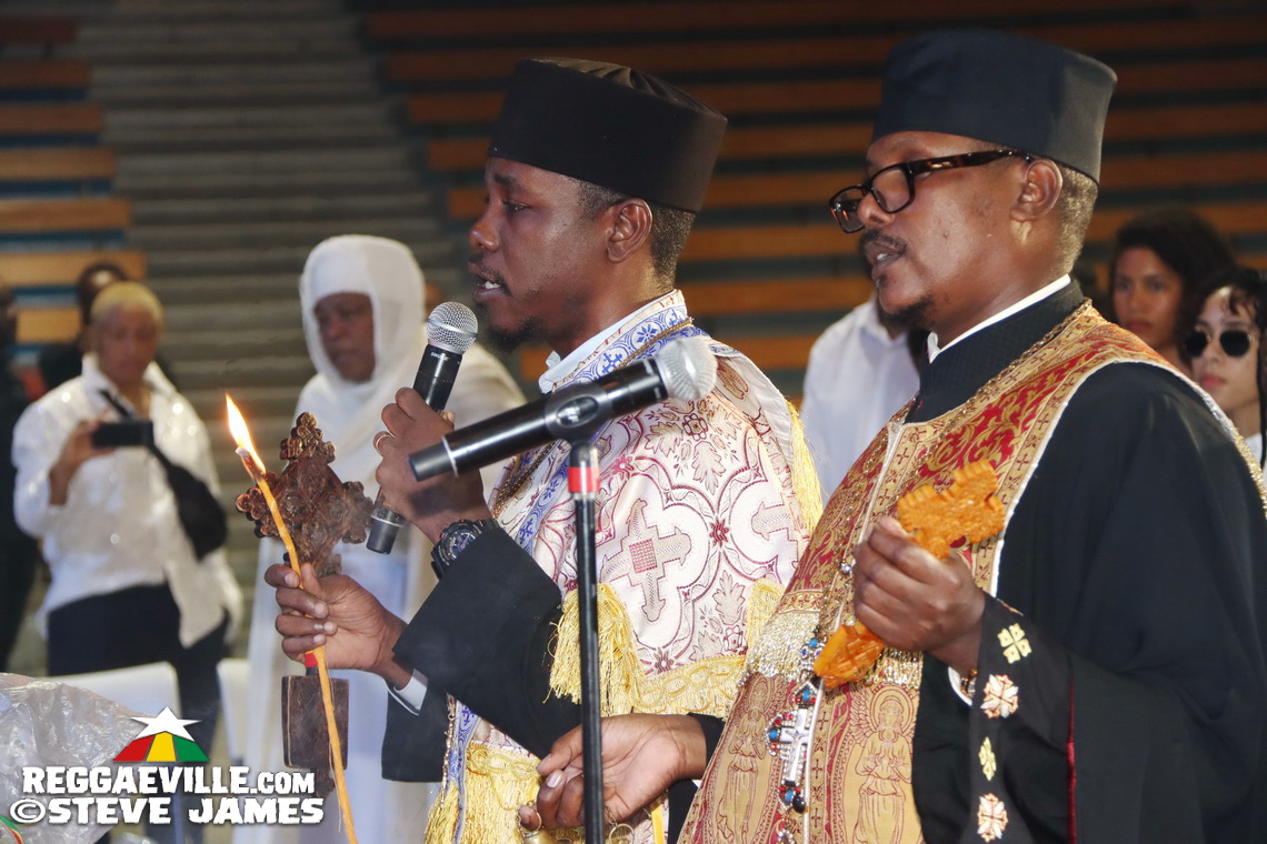 Nadine Sutherland, Olivia 'Babsy' Grange, Carlene Davis