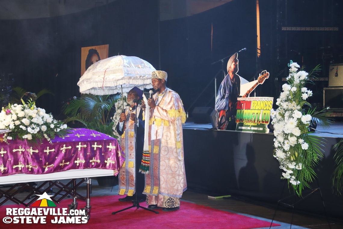 Nadine Sutherland, Olivia 'Babsy' Grange, Carlene Davis