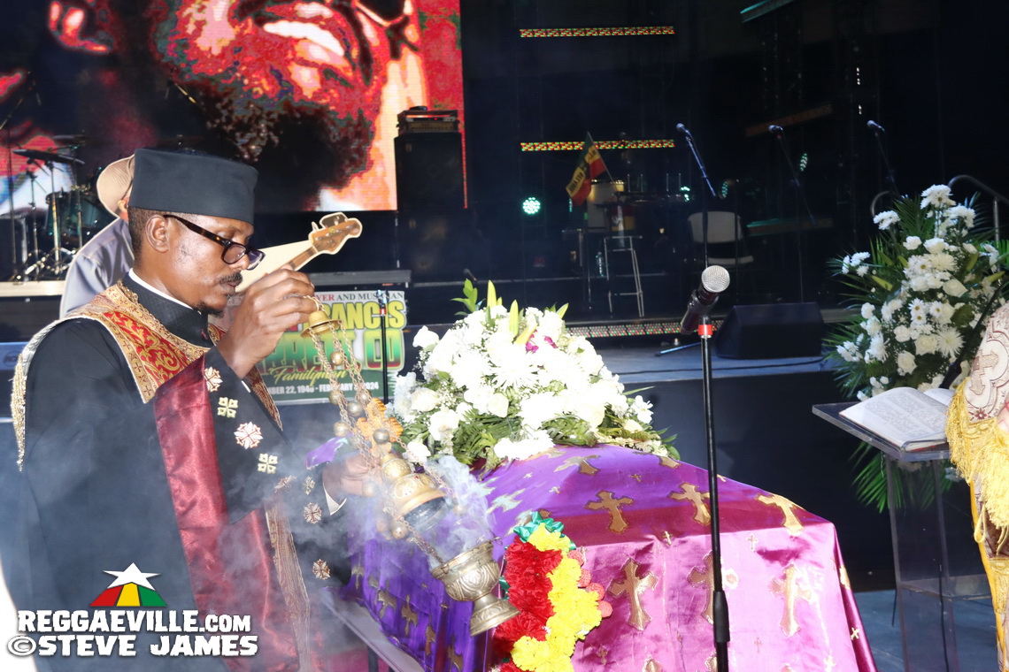 Nadine Sutherland, Olivia 'Babsy' Grange, Carlene Davis