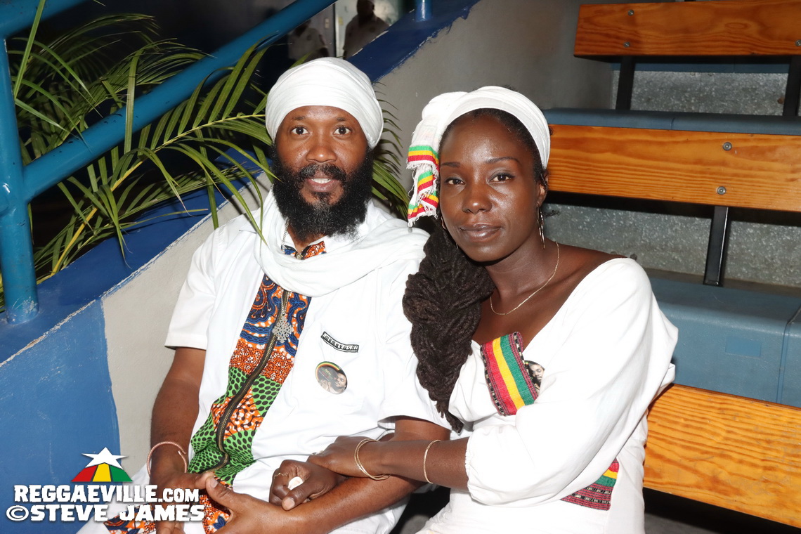 Nadine Sutherland, Olivia 'Babsy' Grange, Carlene Davis