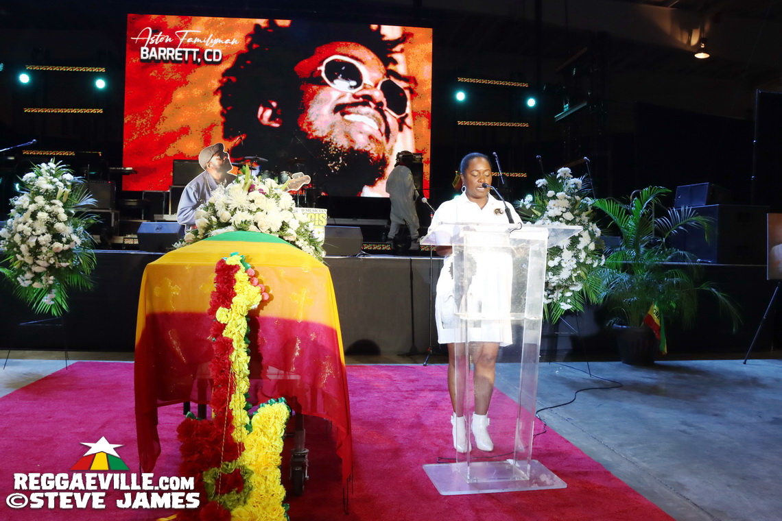 Nadine Sutherland, Olivia 'Babsy' Grange, Carlene Davis