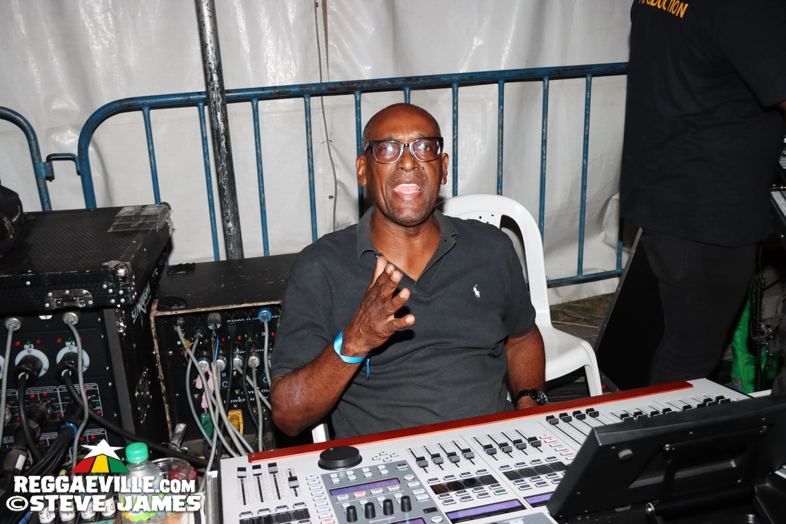 Bongo Herman, Exco Levi, David Cairol