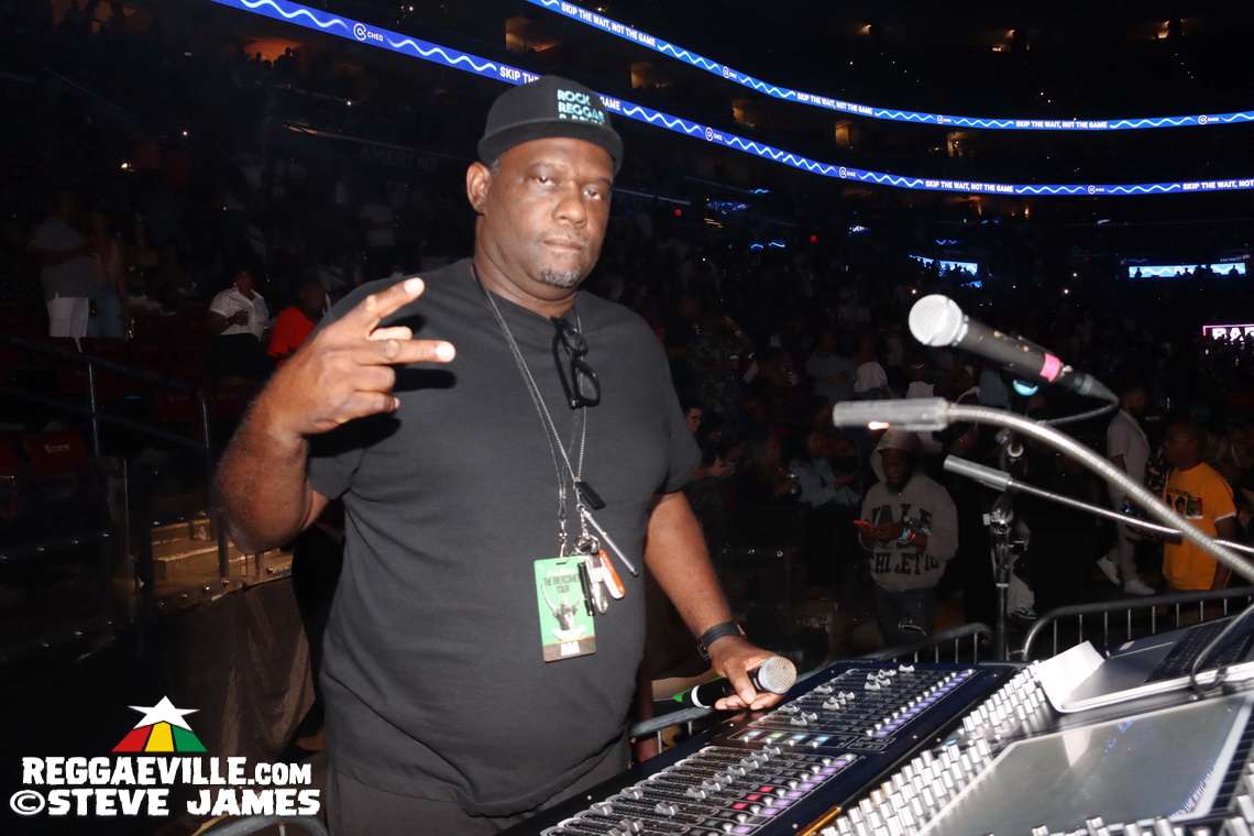 Buju Banton, Fridayy