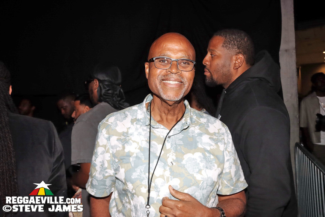 Buju Banton, Fridayy