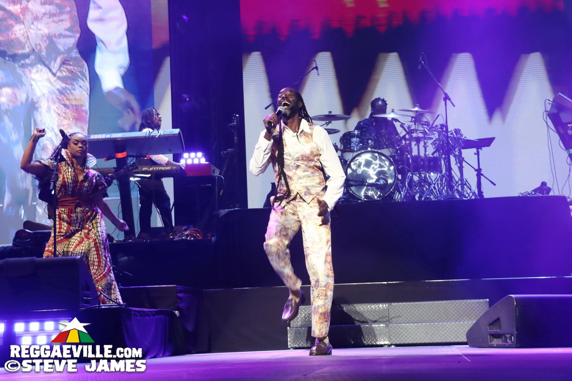 Buju Banton, Fridayy