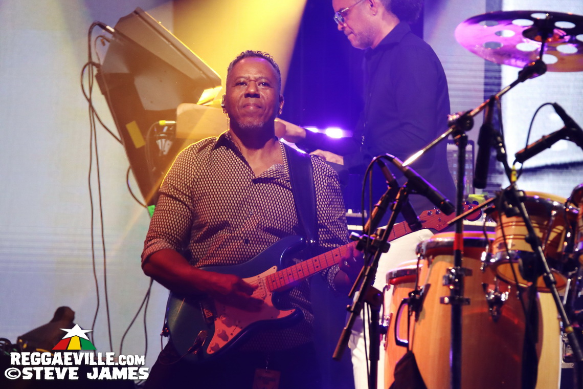 Buju Banton, Fridayy