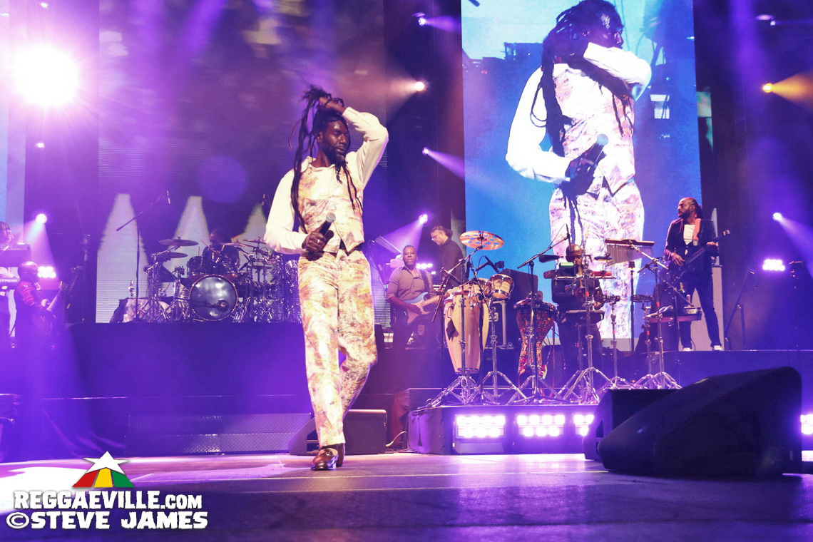 Buju Banton, Fridayy