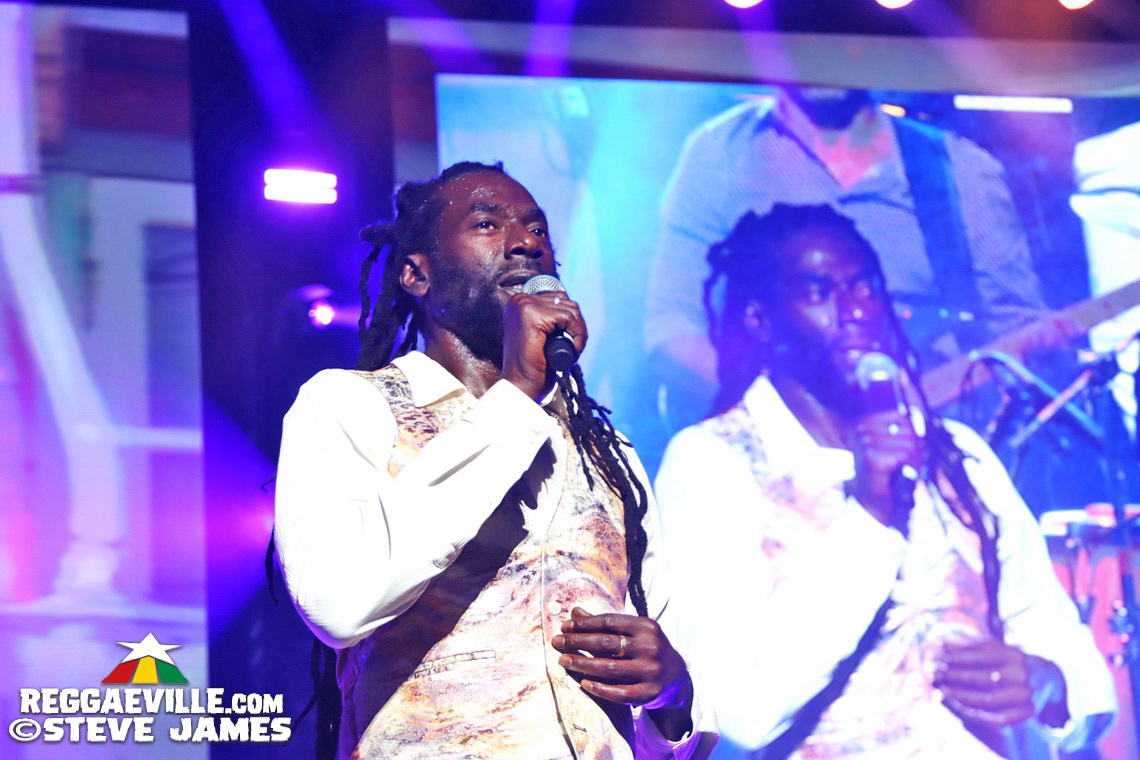 Buju Banton, Fridayy