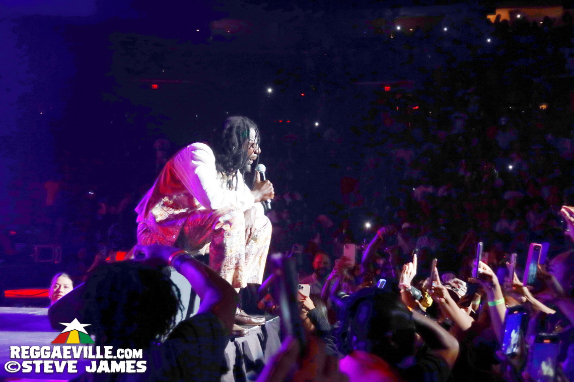 Buju Banton, Fridayy