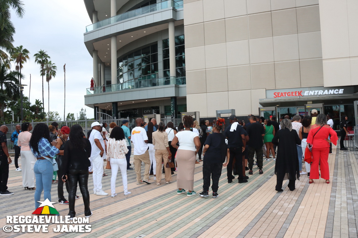 Buju Banton, Fridayy