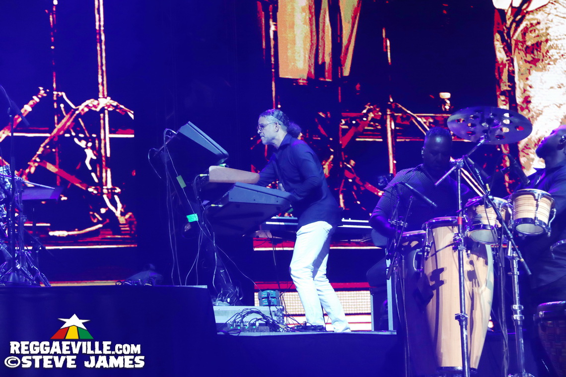 Buju Banton with DJ Khaled, Wayne Wonder & Gramps Morgan