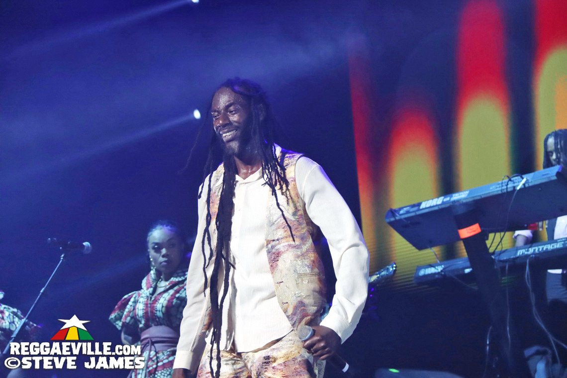 Buju Banton with DJ Khaled, Wayne Wonder & Gramps Morgan
