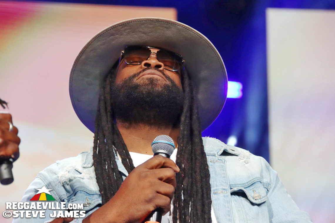 Buju Banton with DJ Khaled, Wayne Wonder & Gramps Morgan
