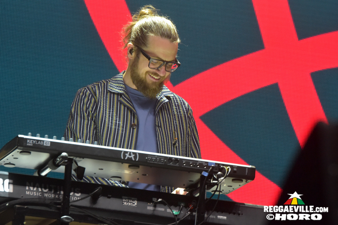 Gentleman with special guests Stonebwoy & Konshens