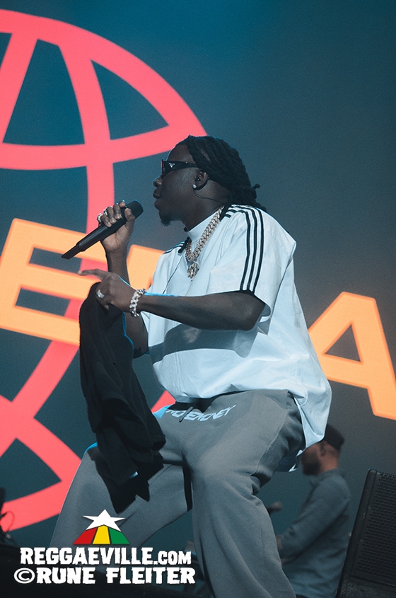 Gentleman with special guests Stonebwoy & Konshens