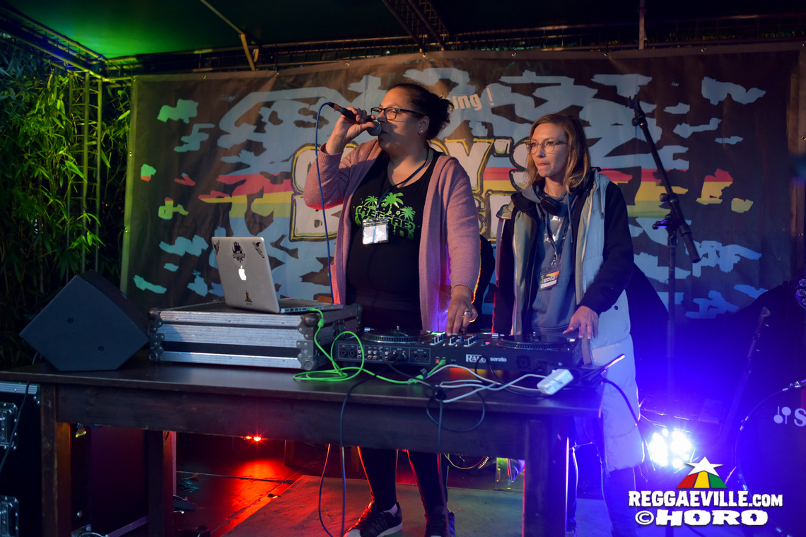 Teacha Dee & Don Tippa, Singing Gold, Mellow Mark, Big Mama Sound