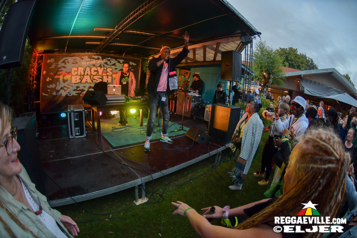 Teacha Dee & Don Tippa, Singing Gold, Mellow Mark, Big Mama Sound