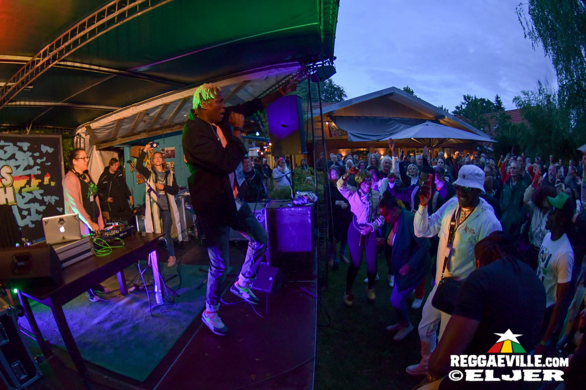 Teacha Dee & Don Tippa, Singing Gold, Mellow Mark, Big Mama Sound