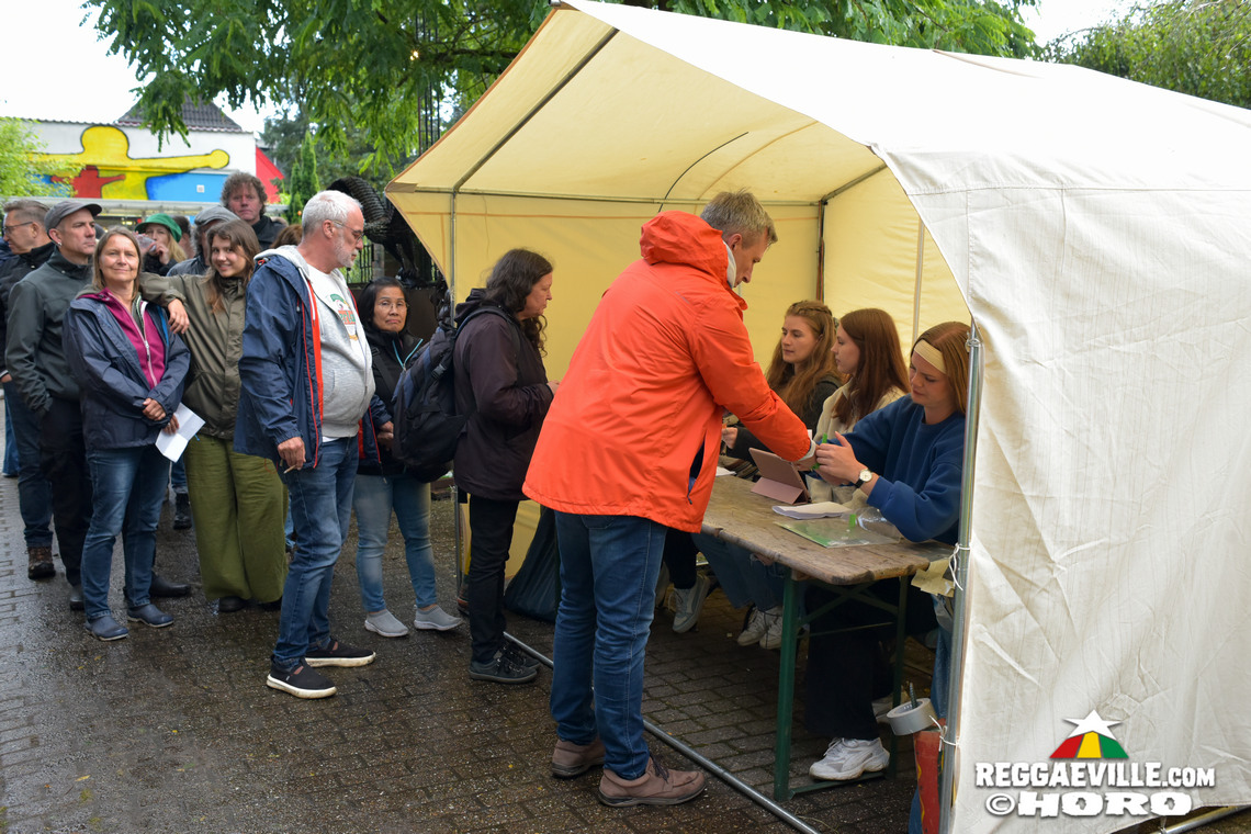 Sista Gracy feat. Teacha Dee, Don Tippa & Joel Kush, Schwarzpaul