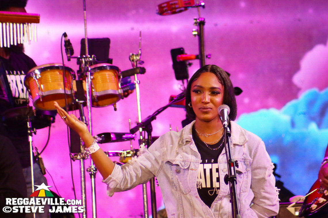 Agent Sasco, Professor Nuts, Glacia Robinson, Lila Iké