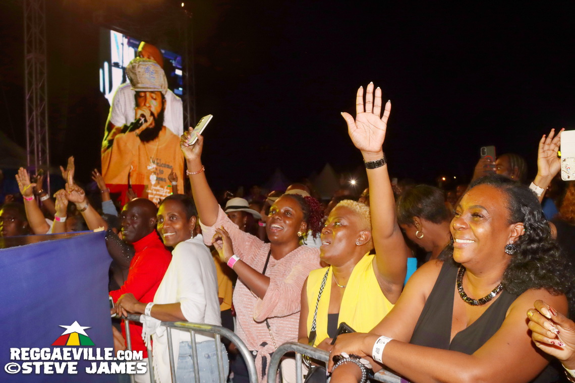 Agent Sasco, Professor Nuts, Glacia Robinson, Lila Iké