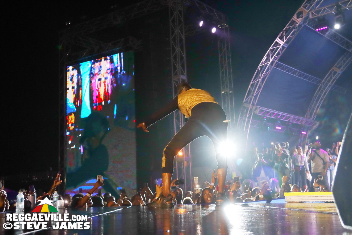 Agent Sasco, Professor Nuts, Glacia Robinson, Lila Iké