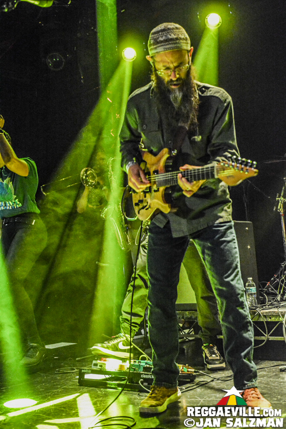 Groundation, E.N Young & Imperial Sound