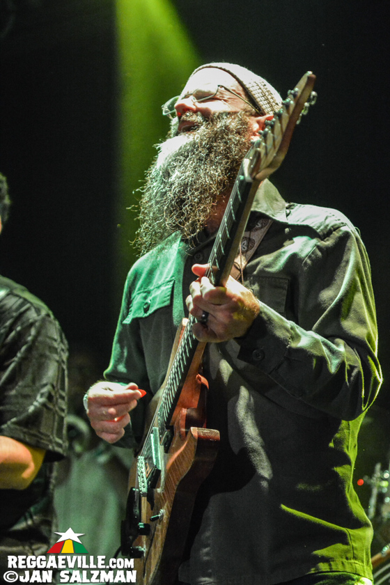 Groundation, E.N Young & Imperial Sound