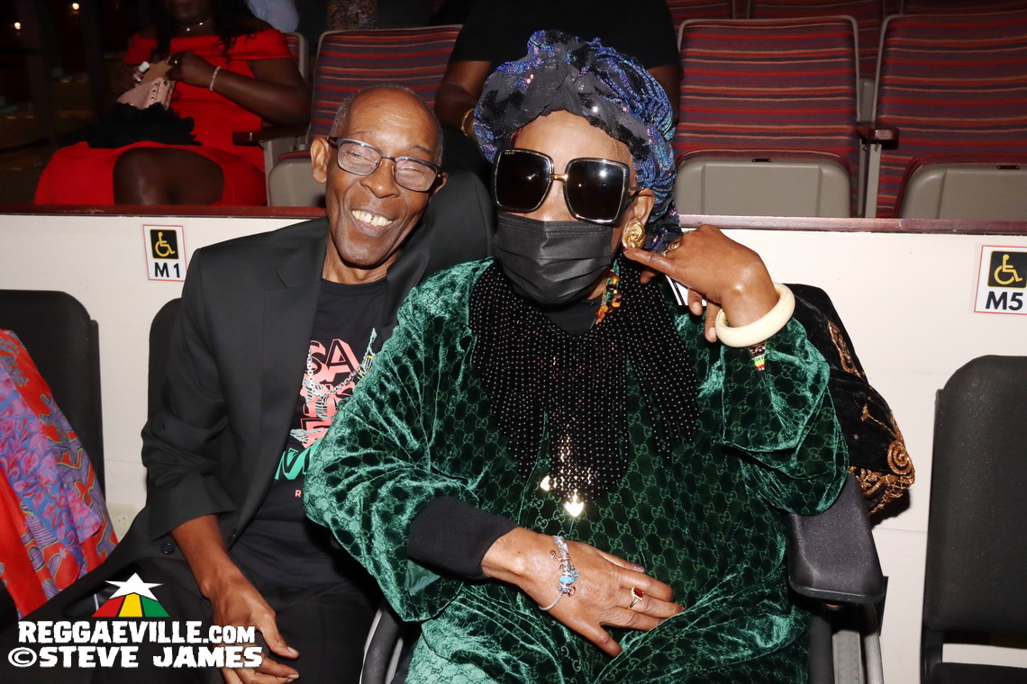 Clinton Lindsay, Amy Wachtel, Christopher Martin, Rita Marley