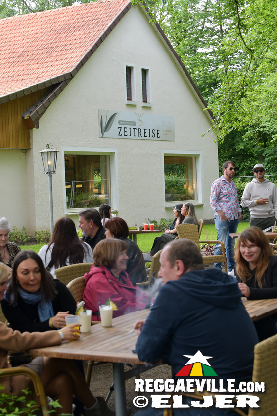 Irie Miah & The Massive Vibes, Sheriff's Soundpatrol