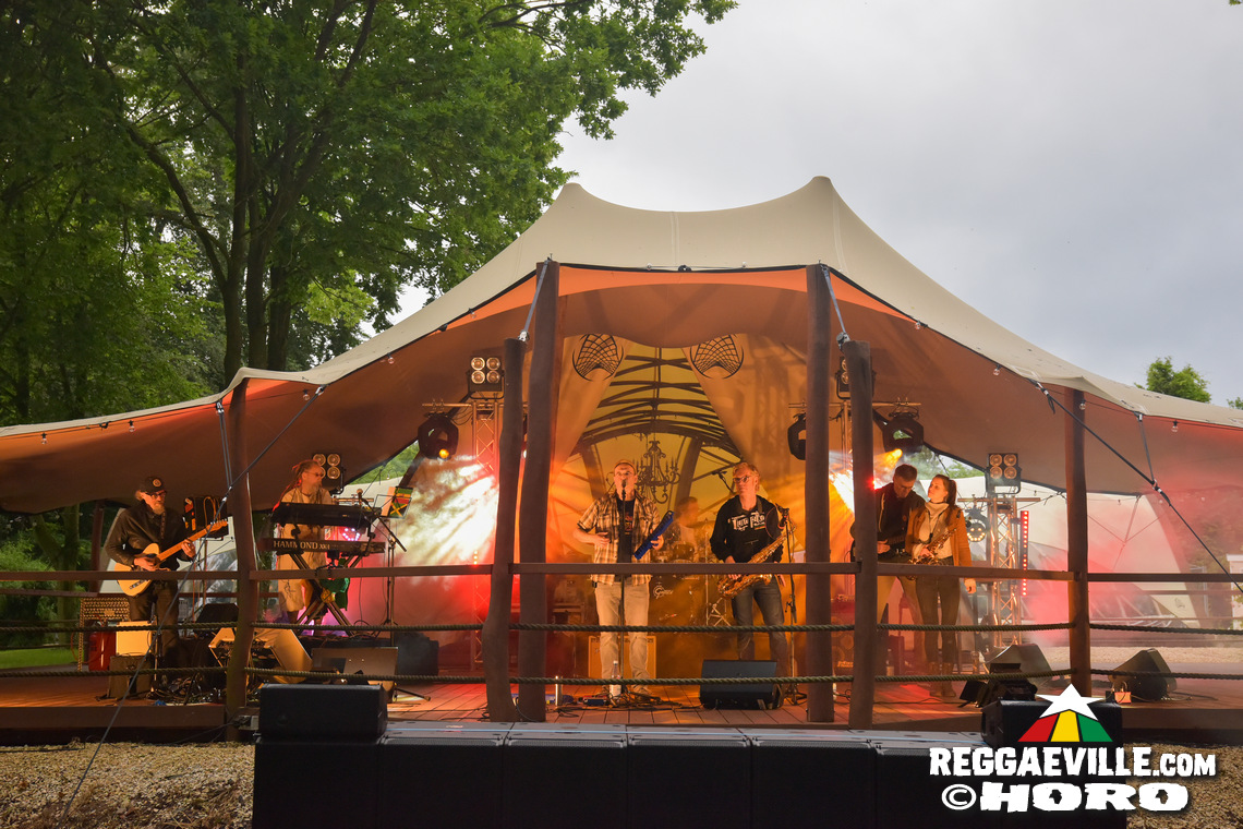 Irie Miah & The Massive Vibes, Sheriff's Soundpatrol