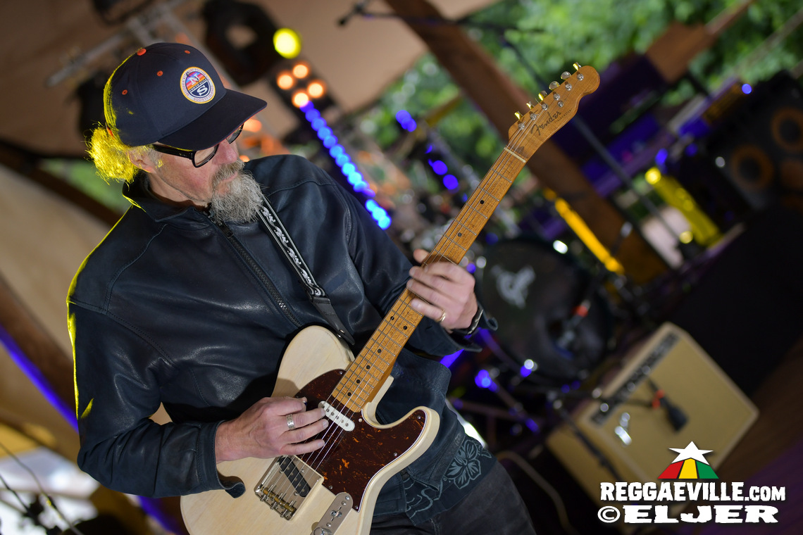 Irie Miah & The Massive Vibes, Sheriff's Soundpatrol