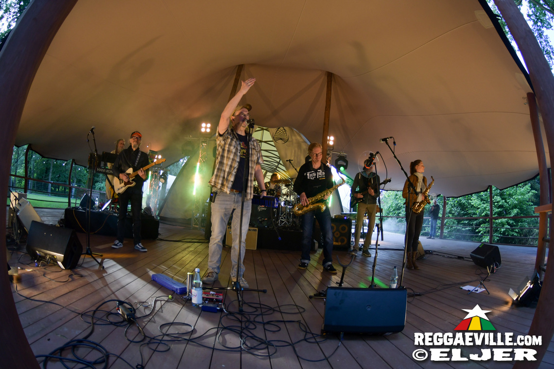 Irie Miah & The Massive Vibes, Sheriff's Soundpatrol