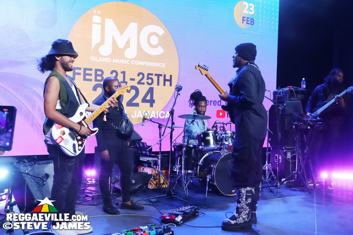 Shaggy, Wyclef Jean, Heavyweight Rockaz, Black Scorpio, Admiral T