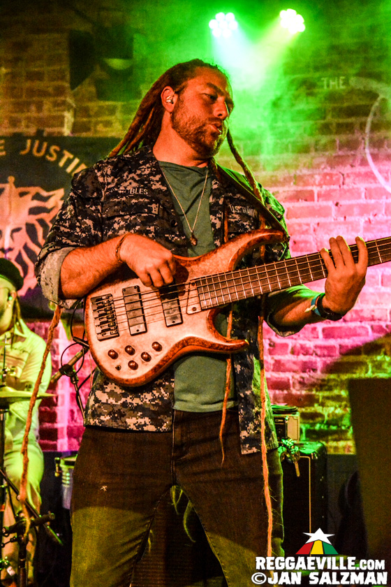 Israel Vibration & Roots Radics, Jahgun & Justifyah