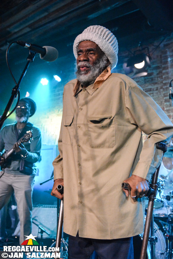 Israel Vibration & Roots Radics, Jahgun & Justifyah