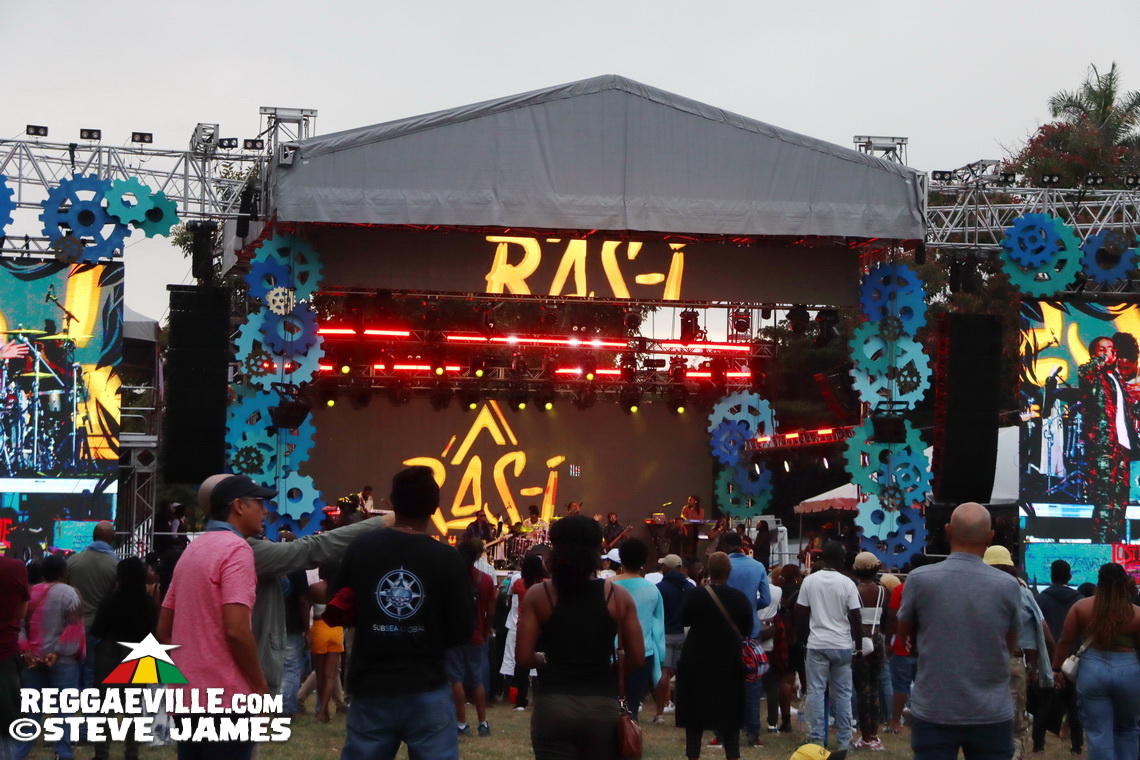 Ras I, Royal Blu, Runkus, Samory I