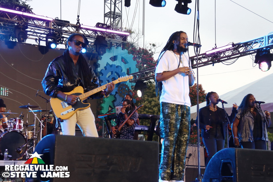 Ras I, Royal Blu, Runkus, Samory I