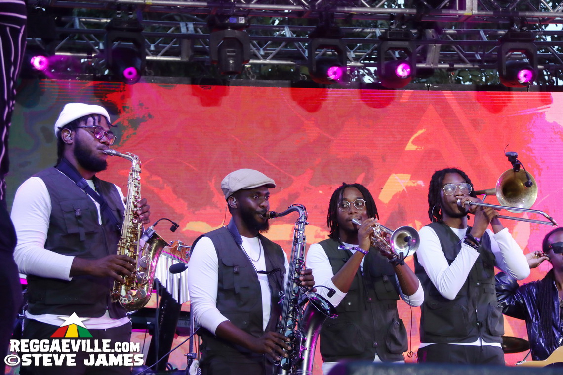 Ras I, Royal Blu, Runkus, Samory I