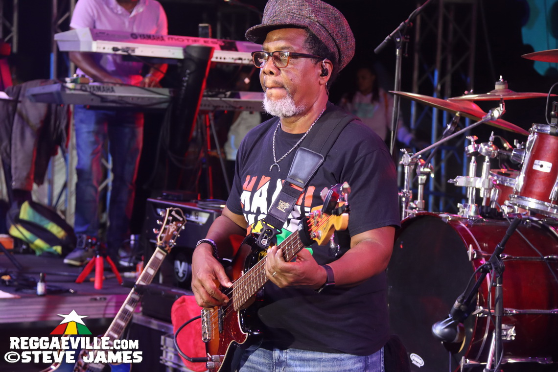 Ras I, Royal Blu, Runkus, Samory I