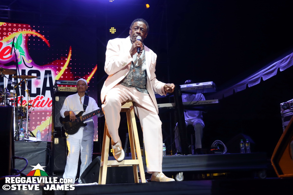 Sanchez, JOE, The Manhattans feat. Gerald Alston