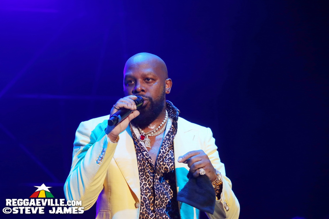 Sanchez, JOE, The Manhattans feat. Gerald Alston